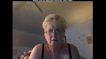 xxl-titted light-haired grandmother with glasses fap